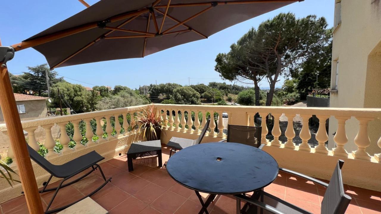 Calme Avec Terrasse Proche Du Centre Et De La Mer, Parking, Internet Apartamento